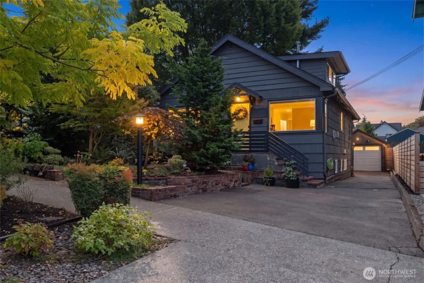 Property photo for 3753 Sw Austin Street, Seattle