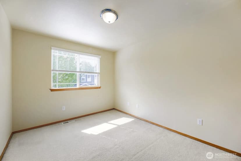 Property photo for 13413 32nd Drive Se, Mill Creek photo 23