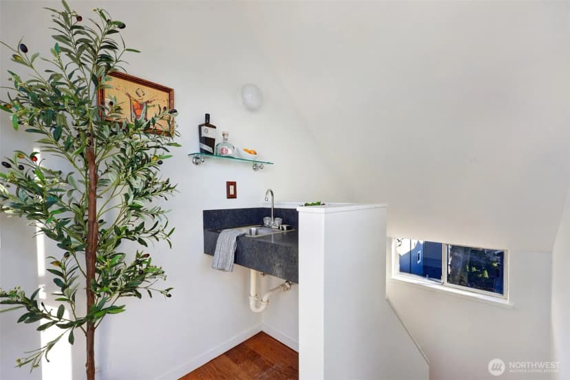 Property photo for 1929 42nd Avenue E #c, Seattle photo 19