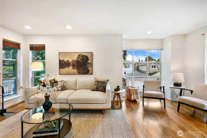 Property photo for 1929 42nd Avenue E #c, Seattle photo 4