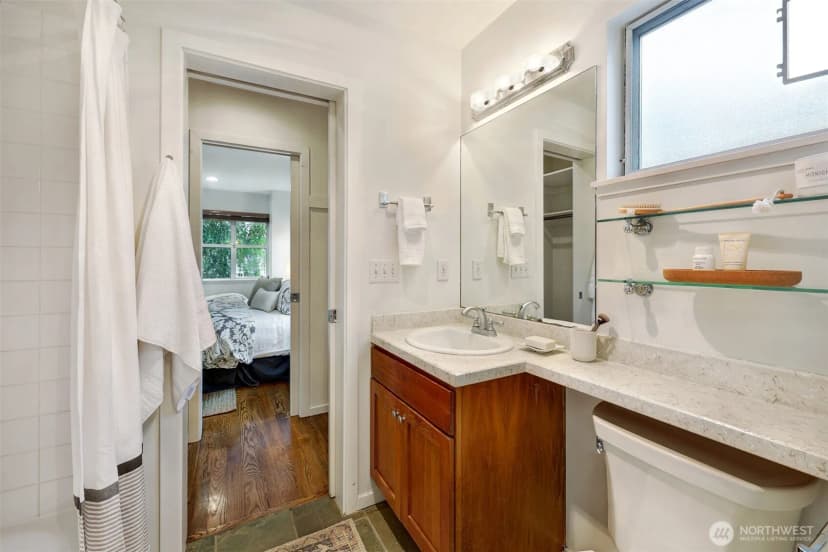 Property photo for 1929 42nd Avenue E #c, Seattle photo 15