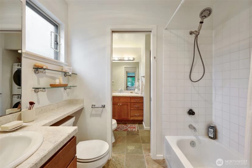 Property photo for 1929 42nd Avenue E #c, Seattle photo 14