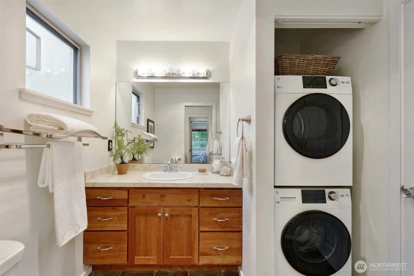Property photo for 1929 42nd Avenue E #c, Seattle photo 16