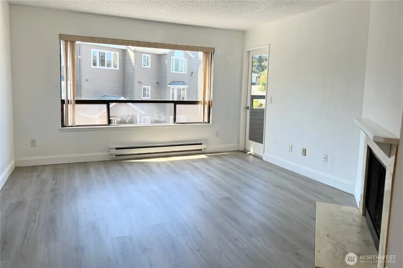 Property photo for 1175 Harrington Place Ne #214, Renton photo 6