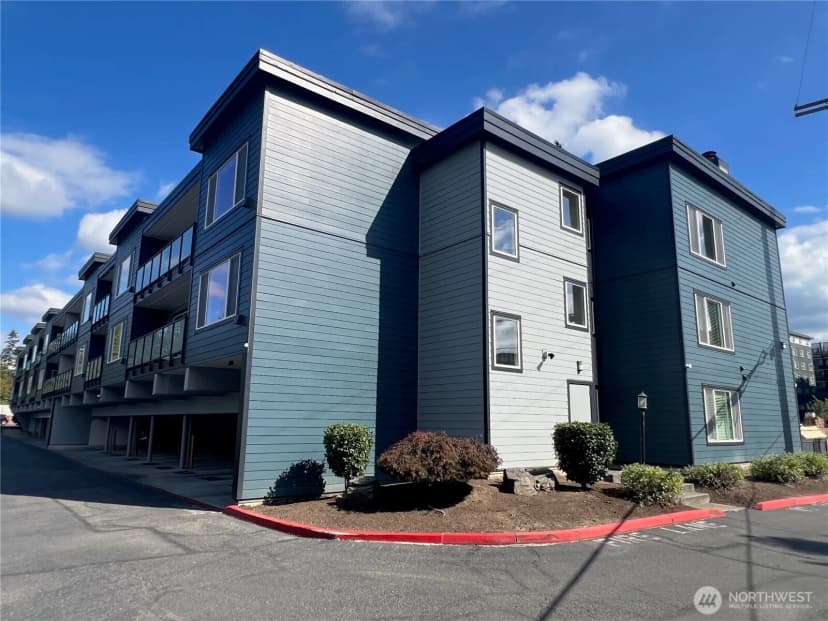 Property photo for 1175 Harrington Place Ne #214, Renton photo 24