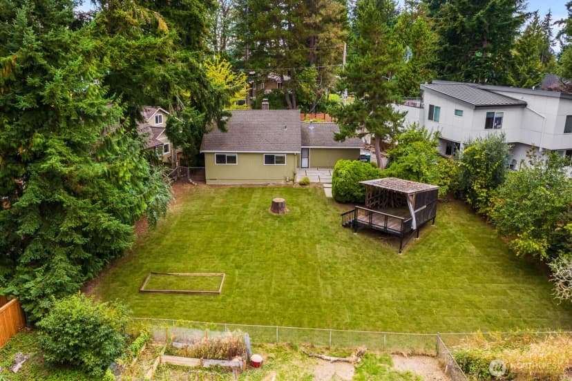 Property photo for 10208 114th Pl Ne, Kirkland photo 25