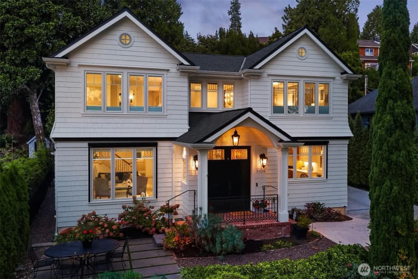 Property photo for 3326 43rd Avenue Ne, Seattle