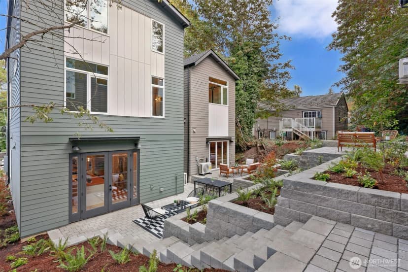 Property photo for 1709 Martin Luther King Jr Way, Seattle photo 12