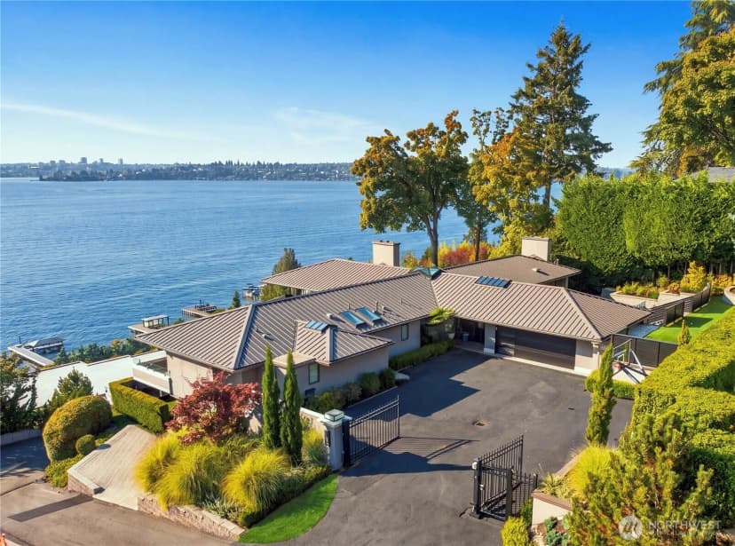 Property photo for 3223 Evergreen Point Road, Medina
