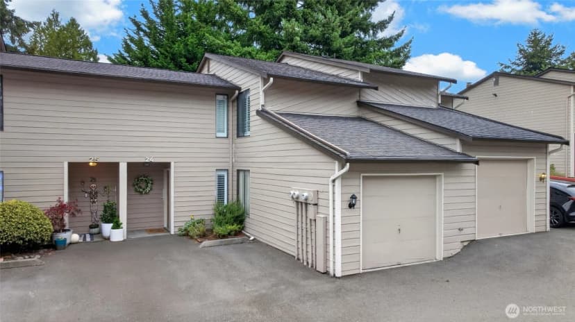 Property photo for 1555 Union Avenue Ne #24e, Renton