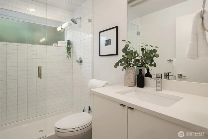 Property photo for 5447 21st Avenue Sw, Seattle photo 32