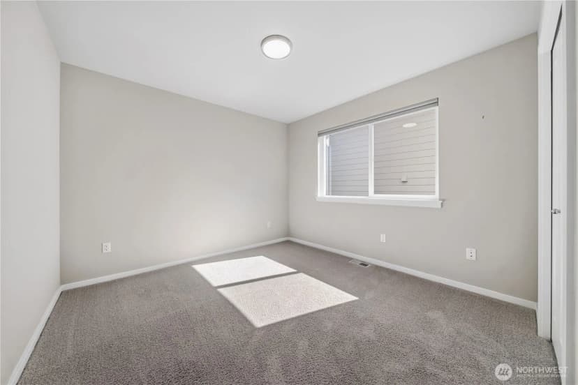 Property photo for 1719 109th Drive Se, Lake Stevens photo 36