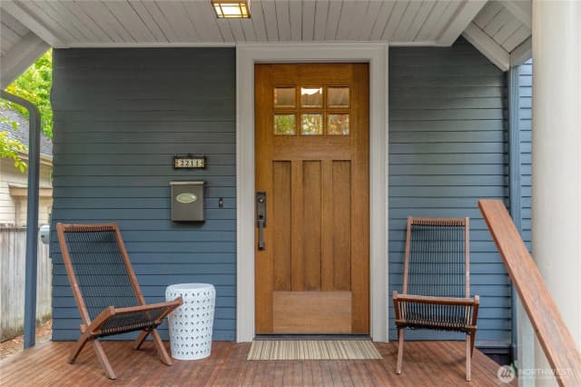 Property photo for 2211 E Olive Street, Seattle photo 3