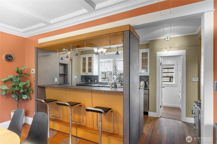 Property photo for 2211 E Olive Street, Seattle photo 13
