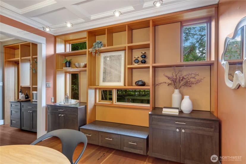 Property photo for 2211 E Olive Street, Seattle photo 12