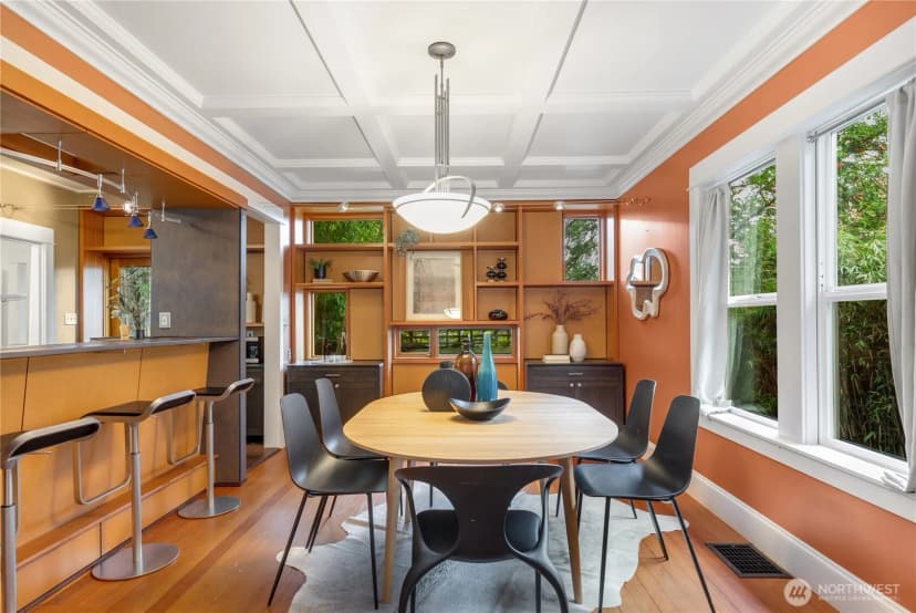 Property photo for 2211 E Olive Street, Seattle photo 5