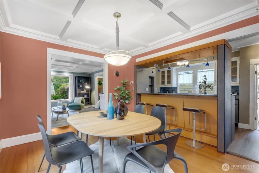 Property photo for 2211 E Olive Street, Seattle photo 11