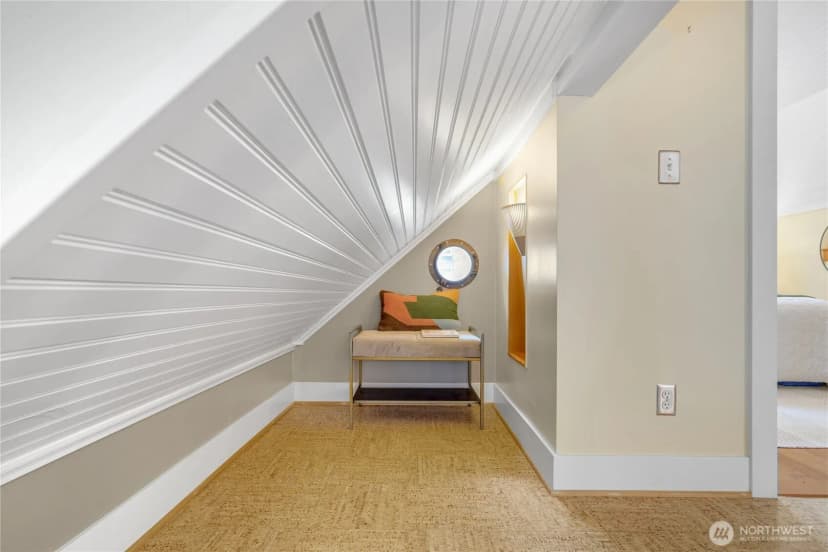Property photo for 2211 E Olive Street, Seattle photo 21