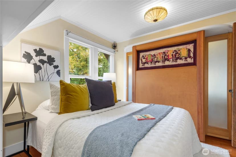 Property photo for 2211 E Olive Street, Seattle photo 26