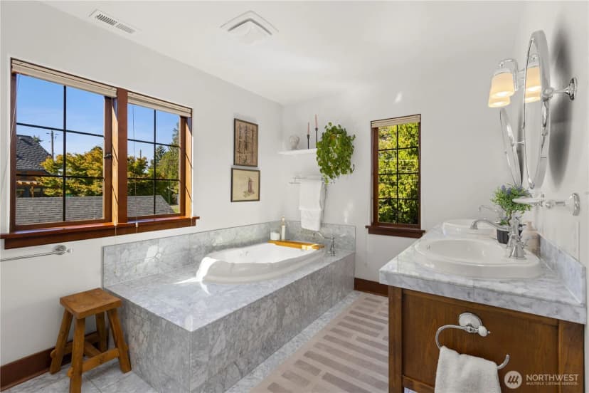 Property photo for 6857 32nd Avenue Ne, Seattle photo 18