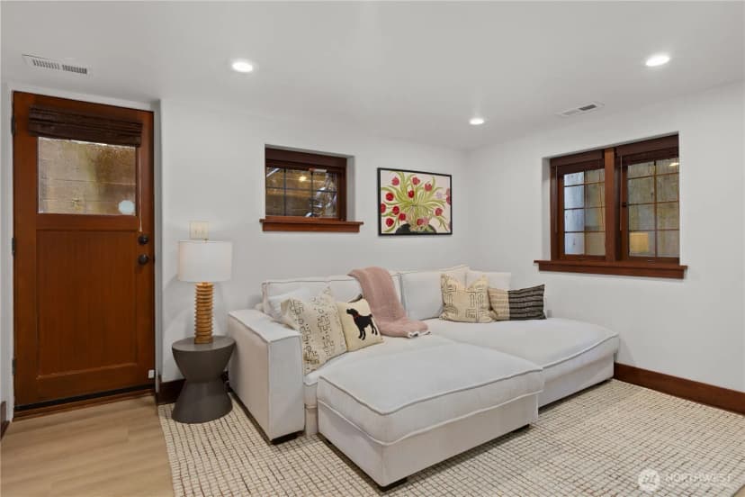 Property photo for 6857 32nd Avenue Ne, Seattle photo 27