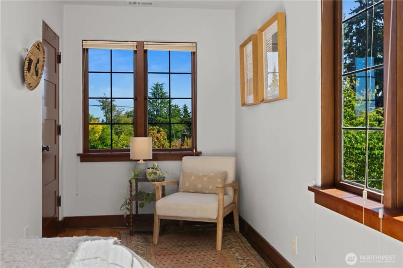 Property photo for 6857 32nd Avenue Ne, Seattle photo 16
