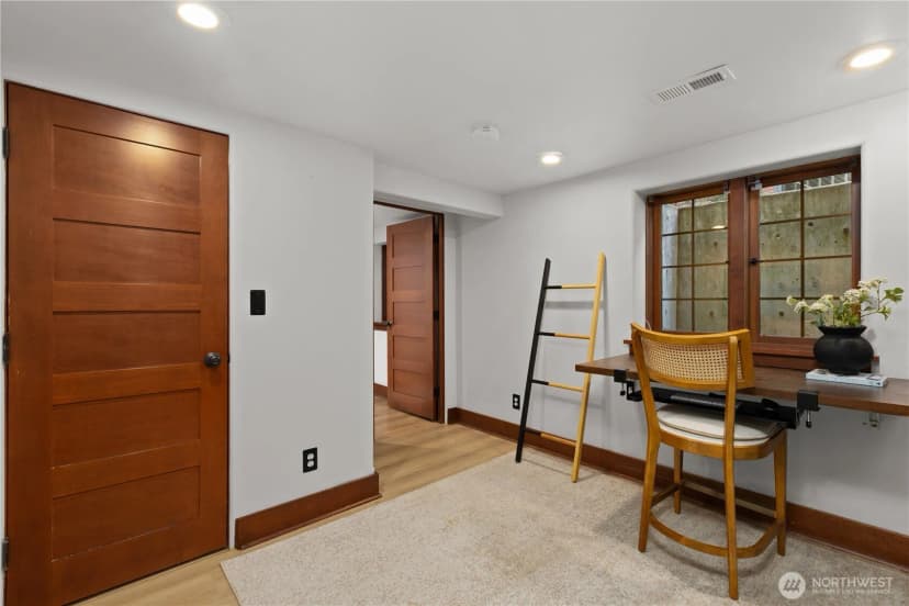Property photo for 6857 32nd Avenue Ne, Seattle photo 25