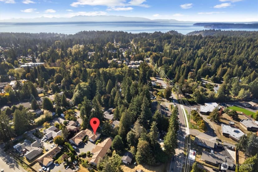 Property photo for 14118 Beverly Park Road #b, Edmonds photo 38