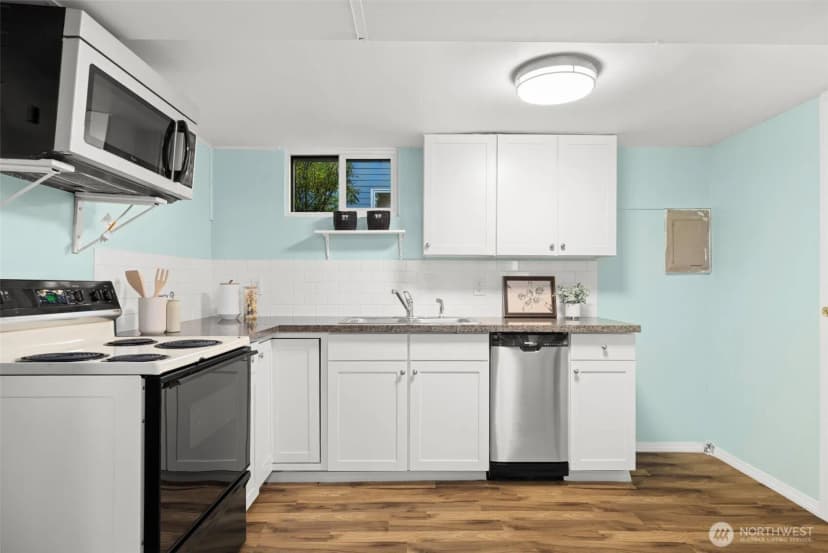 Property photo for 368 Nw 48th Street, Seattle photo 18