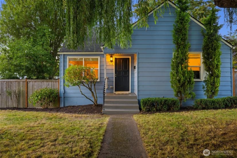 Property photo for 368 Nw 48th Street, Seattle photo 2