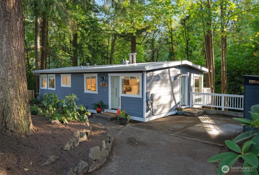Property photo for 12309 Hiram Place Ne, Seattle photo 4