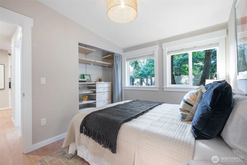 Property photo for 12309 Hiram Place Ne, Seattle photo 14