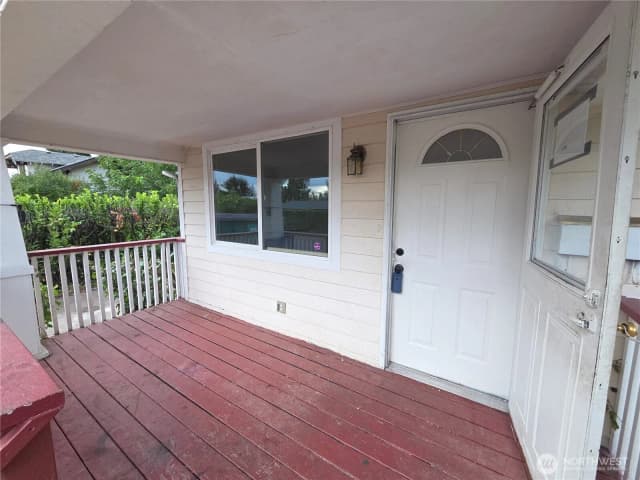 Property photo for 1536 S State Street, Tacoma photo 5