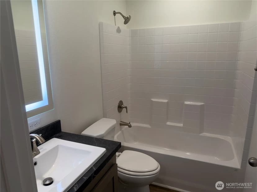 Property photo for 375 Union Avenue Se #8, Renton photo 11