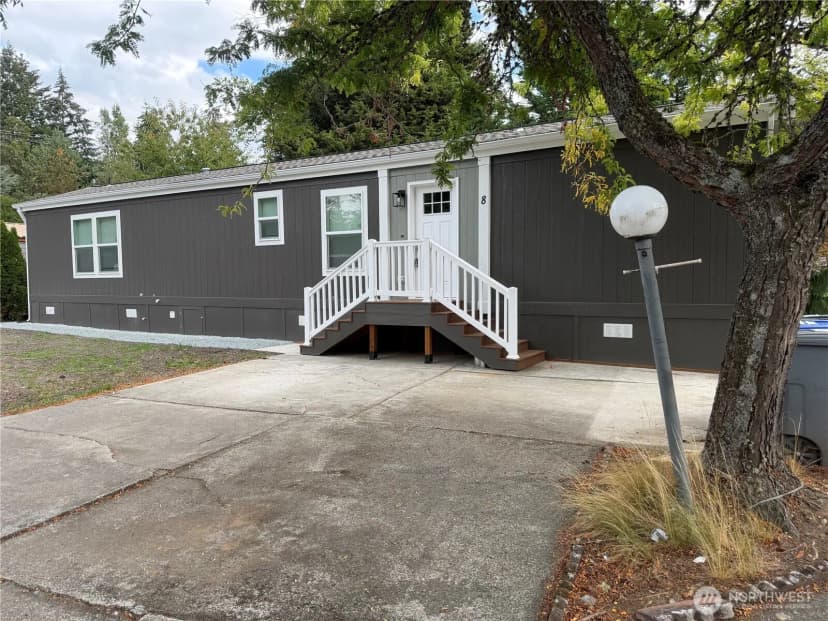 Property photo for 375 Union Avenue Se #8, Renton