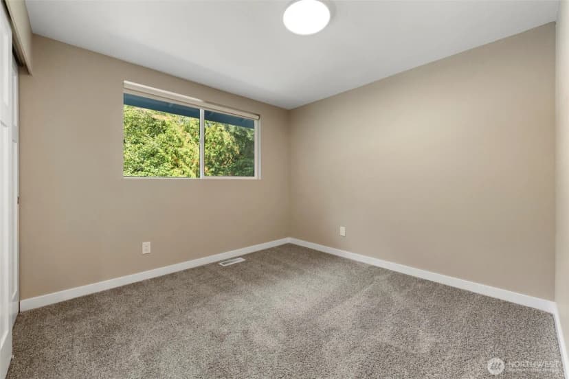 Property photo for 15933 Se 48th Drive, Bellevue photo 18