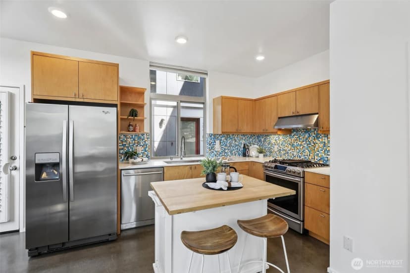 Property photo for 2208 E Alder Street, Seattle photo 10
