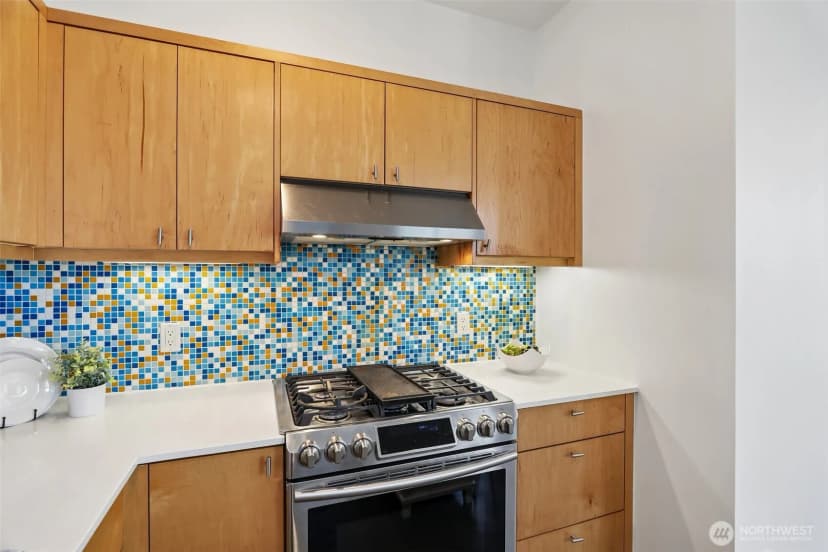 Property photo for 2208 E Alder Street, Seattle photo 9