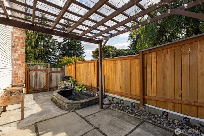 Property photo for 20308 13th Drive Se, Bothell photo 36