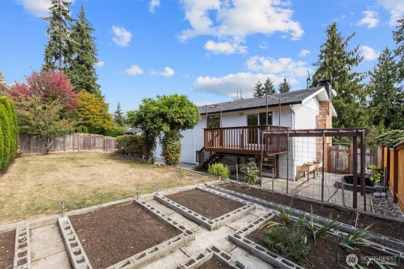Property photo for 20308 13th Drive Se, Bothell photo 32