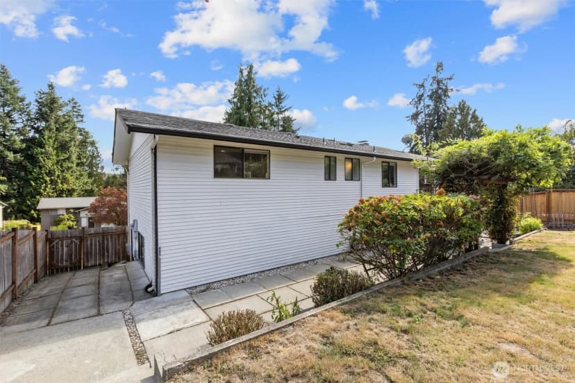 Property photo for 20308 13th Drive Se, Bothell photo 31