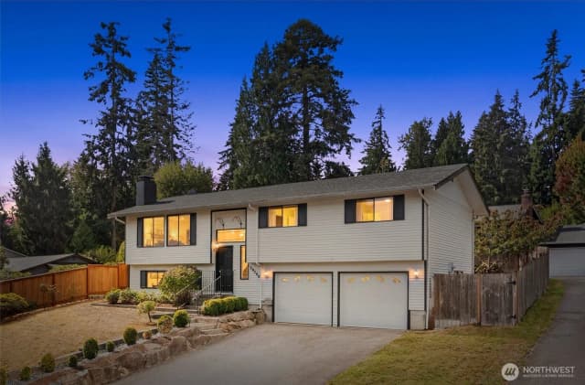 Property photo for 20308 13th Drive Se, Bothell photo 2