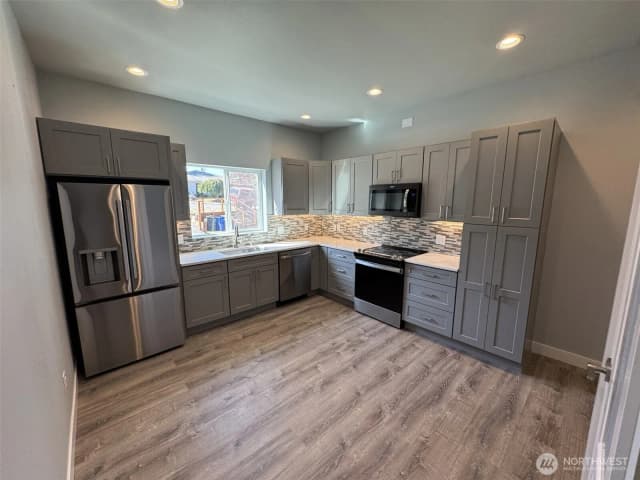 Property photo for 726 Reiten Road, Kent photo 3