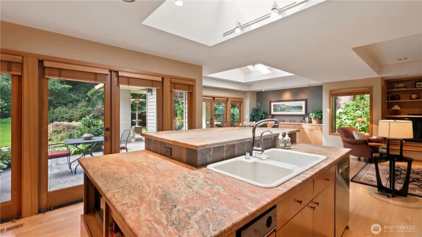 Property photo for 2701 266th Avenue Se, Sammamish photo 12