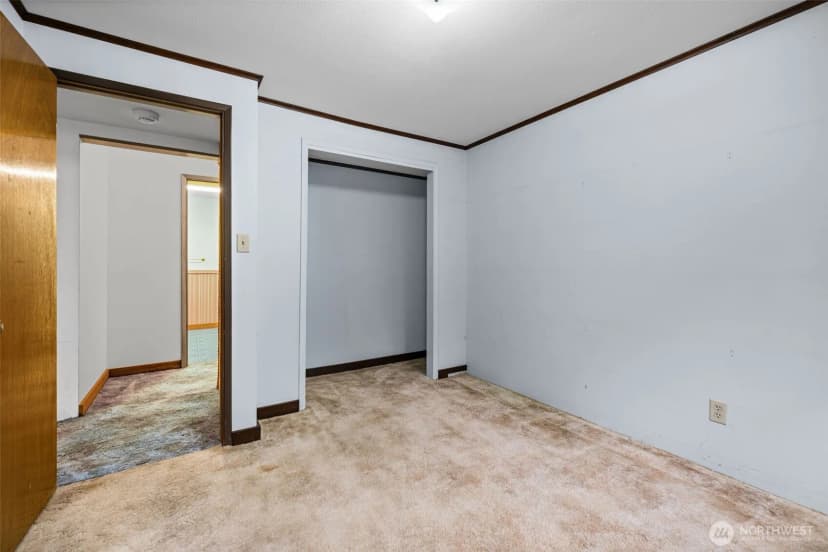 Property photo for 30071 10th Avenue Sw, Federal Way photo 27