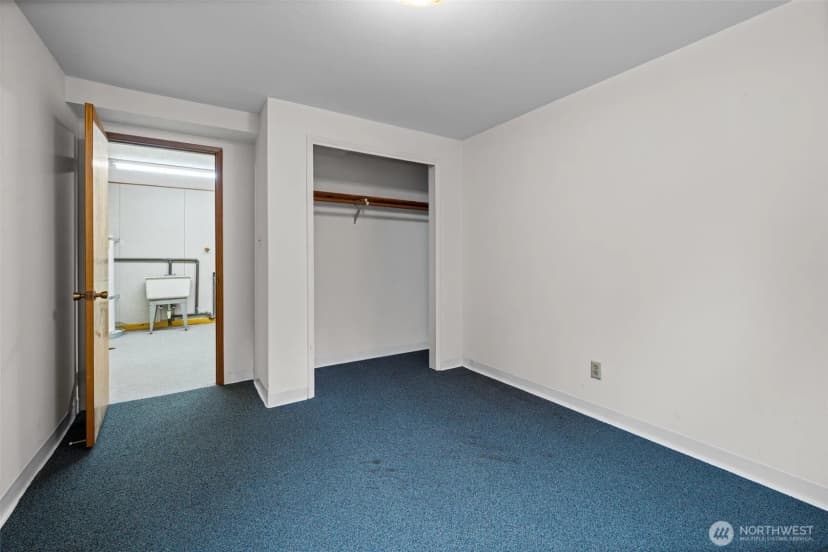 Property photo for 30071 10th Avenue Sw, Federal Way photo 24