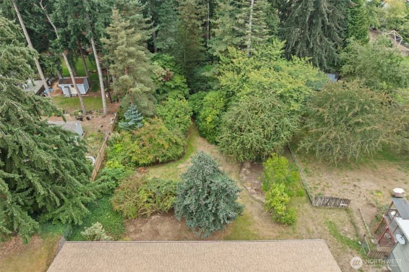 Property photo for 30071 10th Avenue Sw, Federal Way photo 35