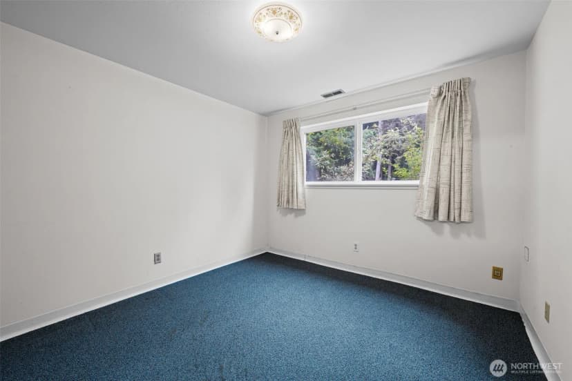Property photo for 30071 10th Avenue Sw, Federal Way photo 23