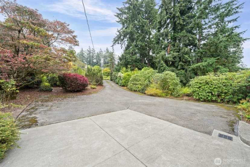 Property photo for 30071 10th Avenue Sw, Federal Way photo 33