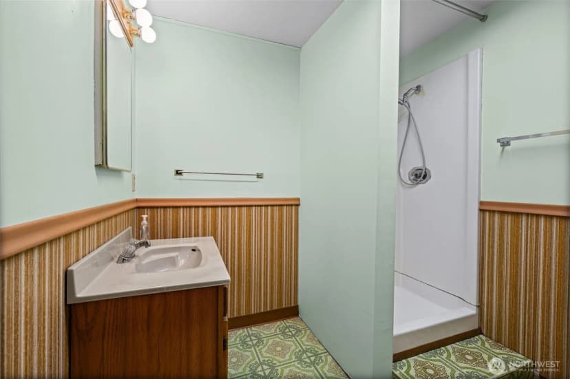 Property photo for 30071 10th Avenue Sw, Federal Way photo 25